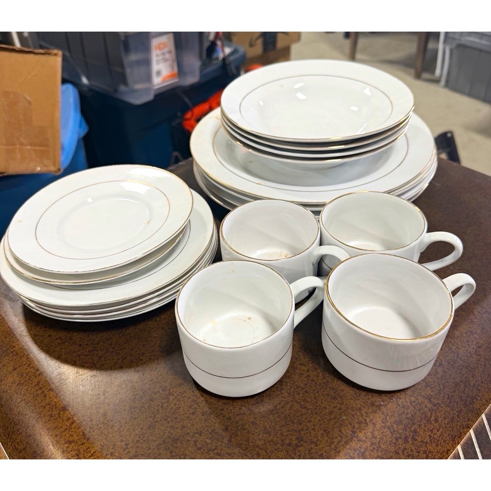 Gibson Everyday Classic Gold Dinnerware Set White Fine Ceramic Gold Trim 18 Pc